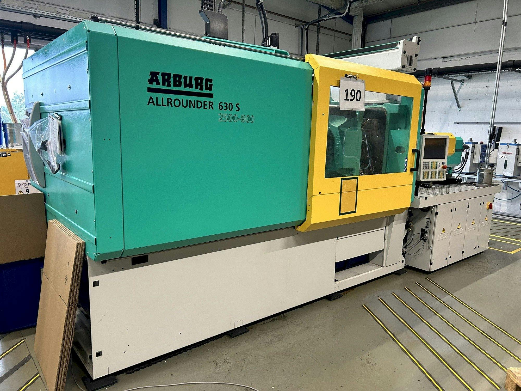 Vooraanzicht  van Arburg Allrounder 630S 2500-800 (2016)  machine