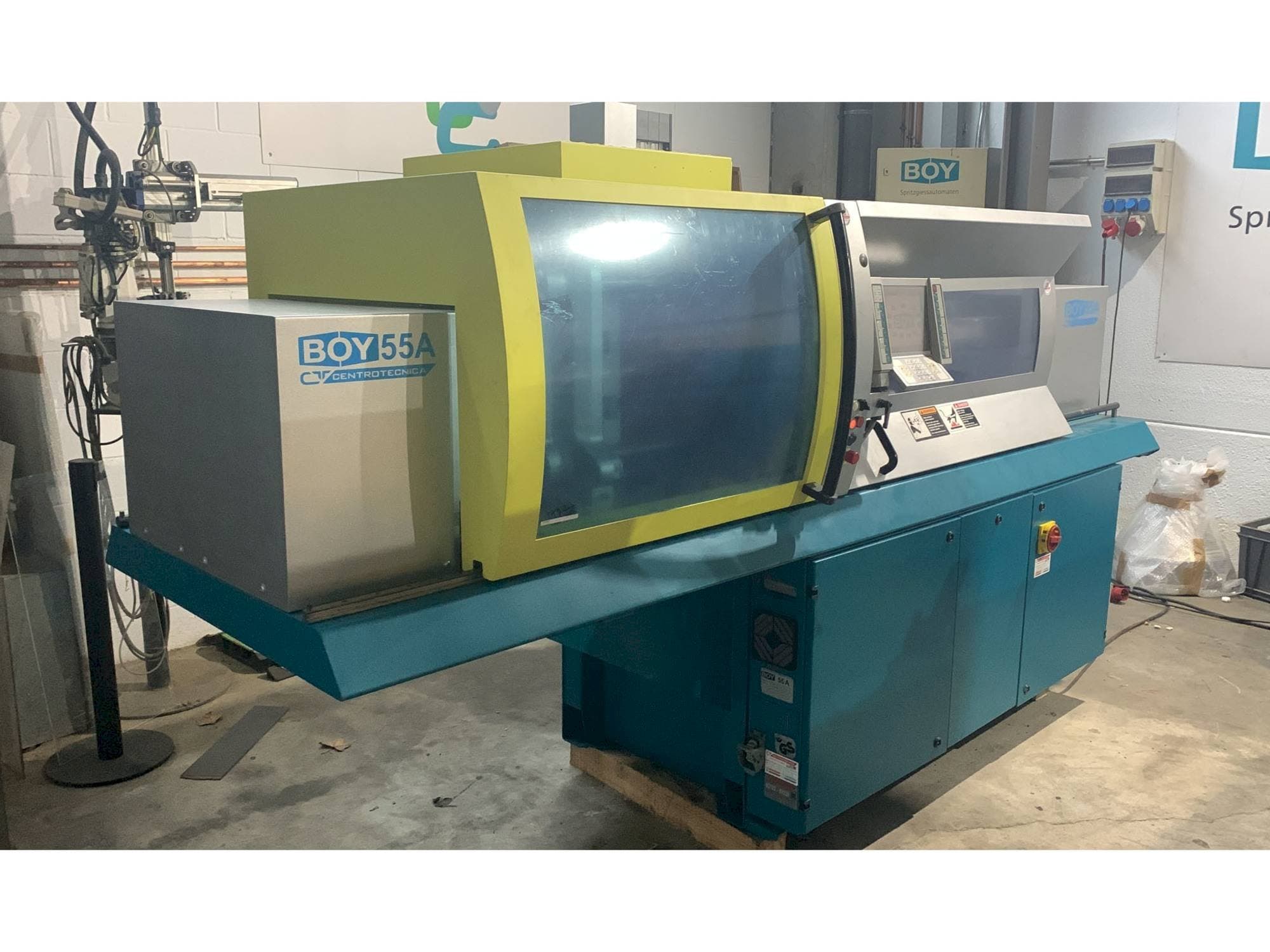 Vooraanzicht  van BOY 55A  machine