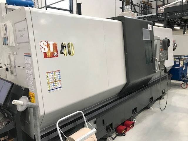 Vooraanzicht  van HAAS ST40  machine
