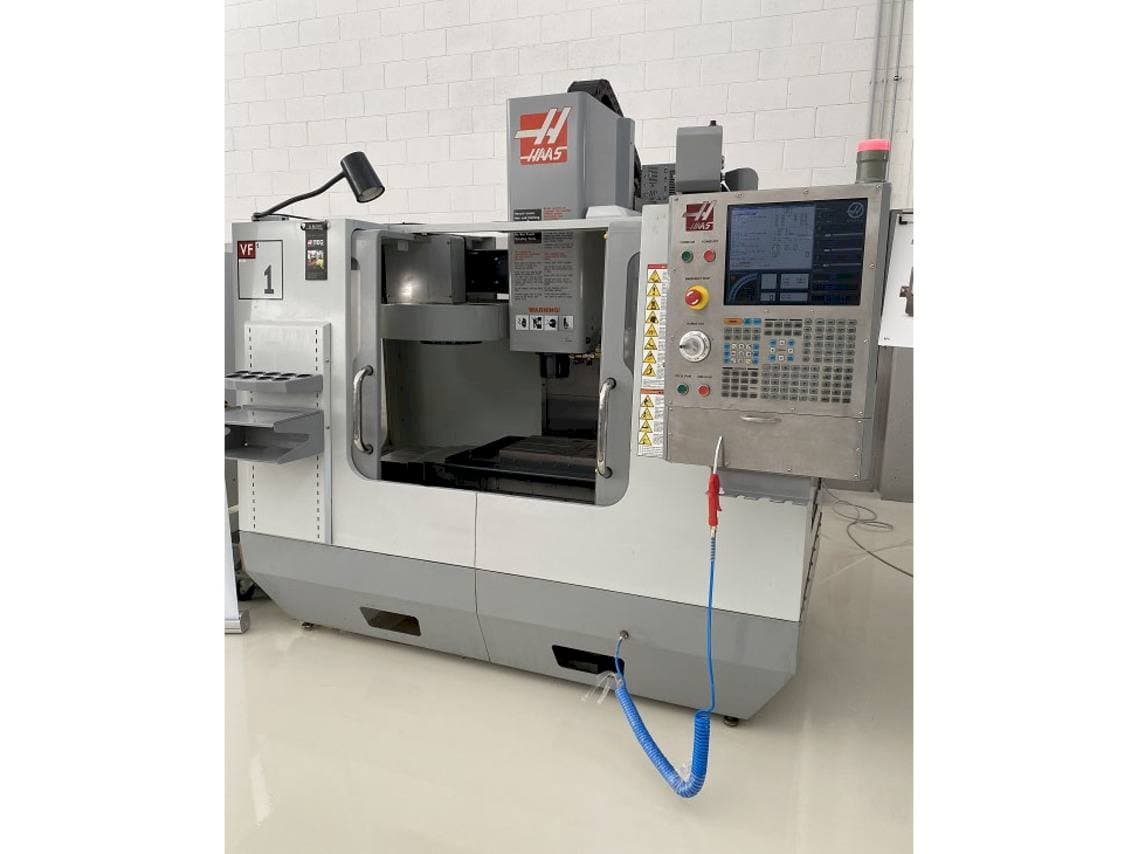 Vooraanzicht  van HAAS VF-1  machine