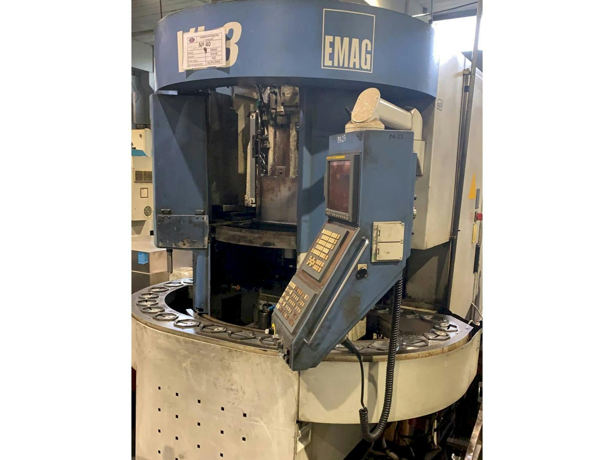 Vooraanzicht  van EMAG VL 3  machine