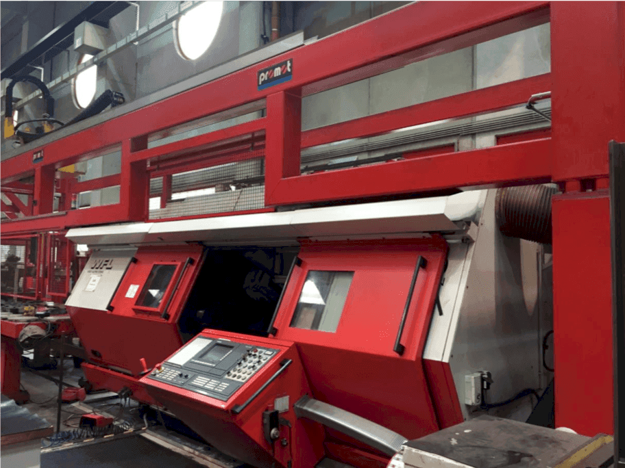 Vooraanzicht  van WFL  M50  machine