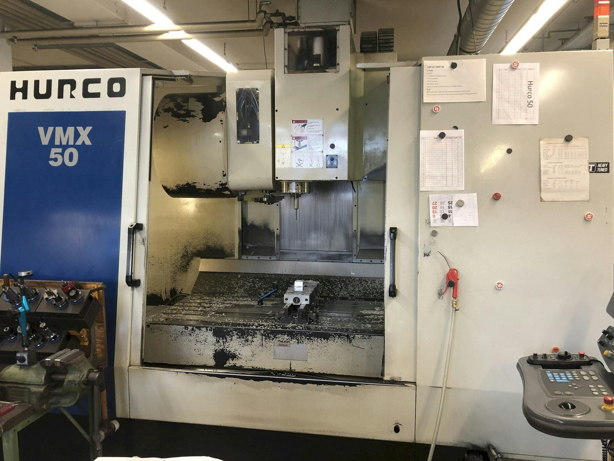 Vooraanzicht  van Hurco VMX 50  machine