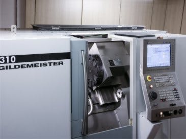 Vooraanzicht  van Gildemeister CTX 310 machine
