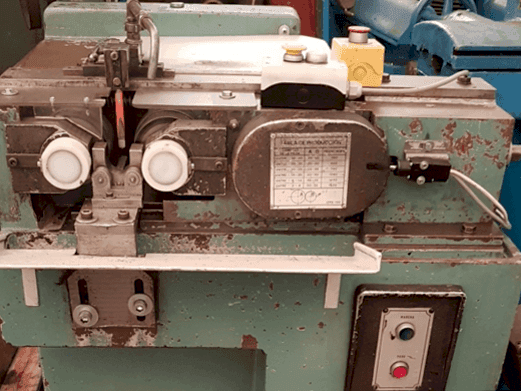 Vooraanzicht van Izpe RSC 100 machine