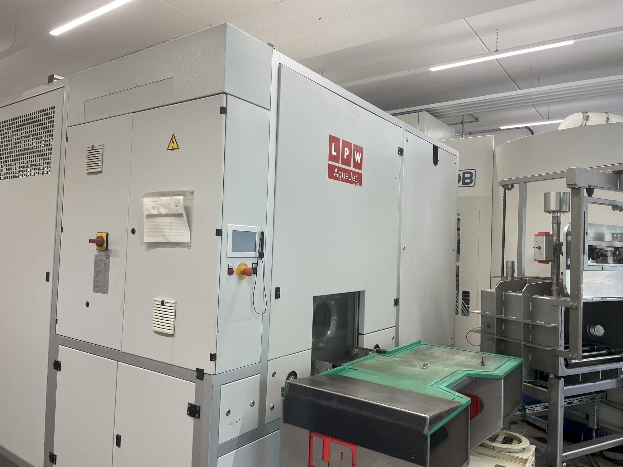 Vooraanzicht van LPW LPW Aqua Jet 670 T2-V (2013) machine