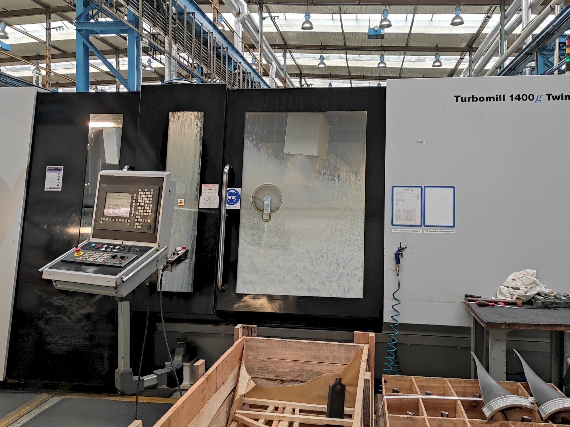Vooraanzicht van Liechti Turbomill 1400g Twin machine