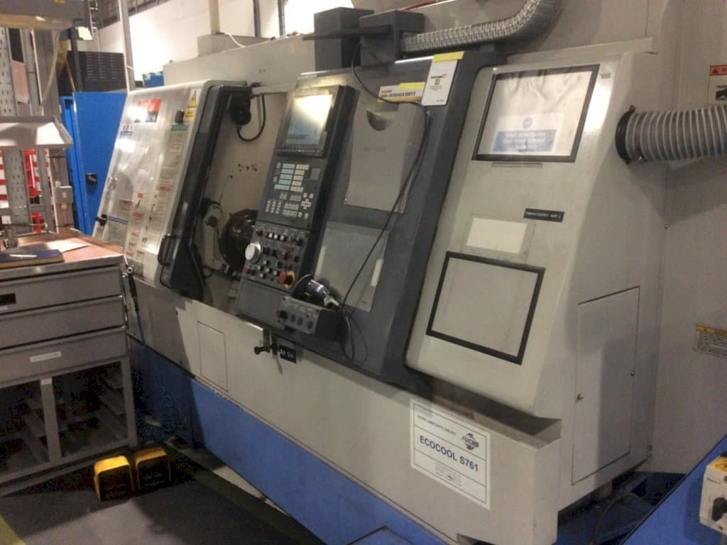 Vooraanzicht van Mazak Integrex 200-2Y machine