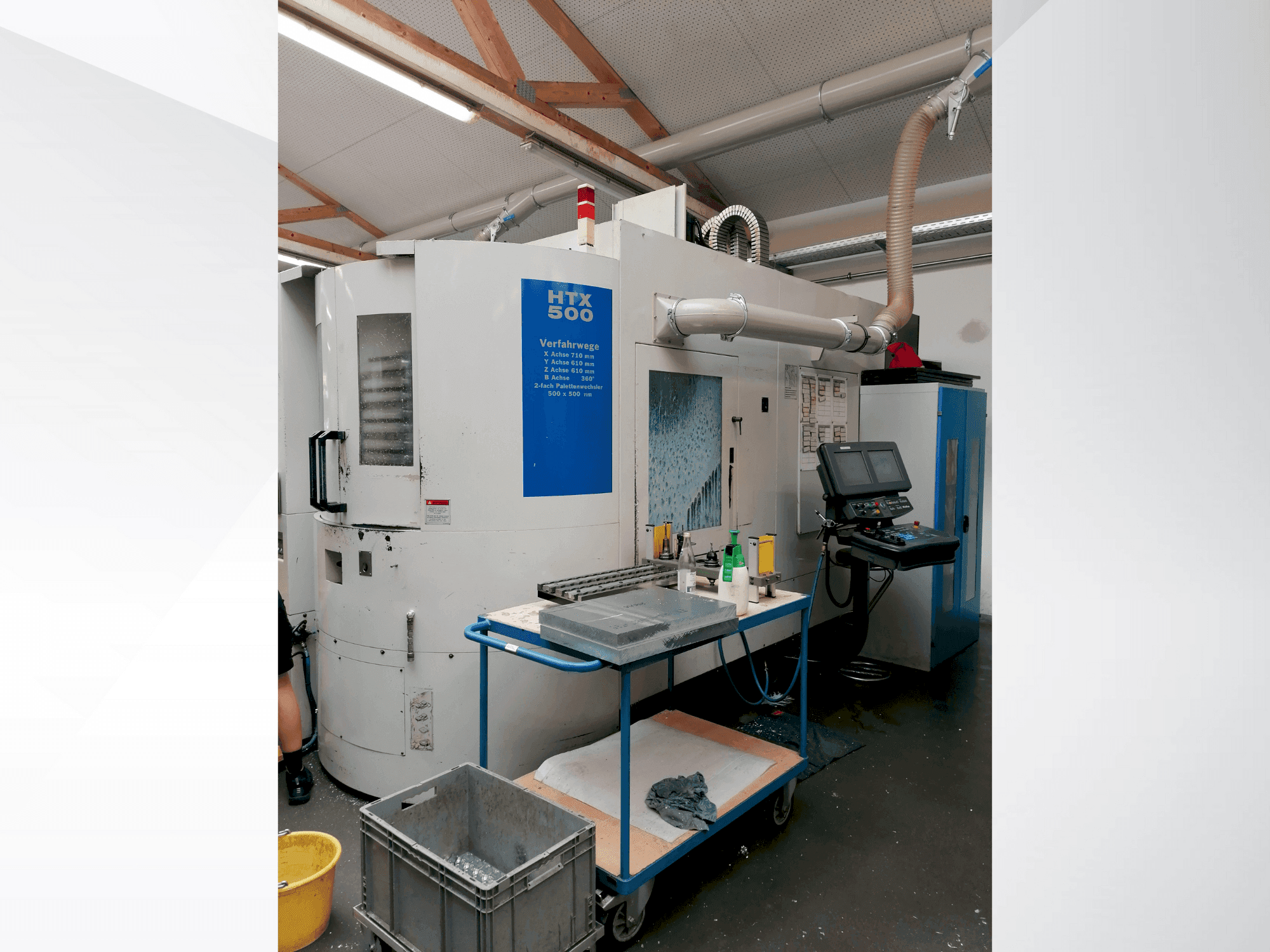 Vooraanzicht van Hurco HTX 500 machine