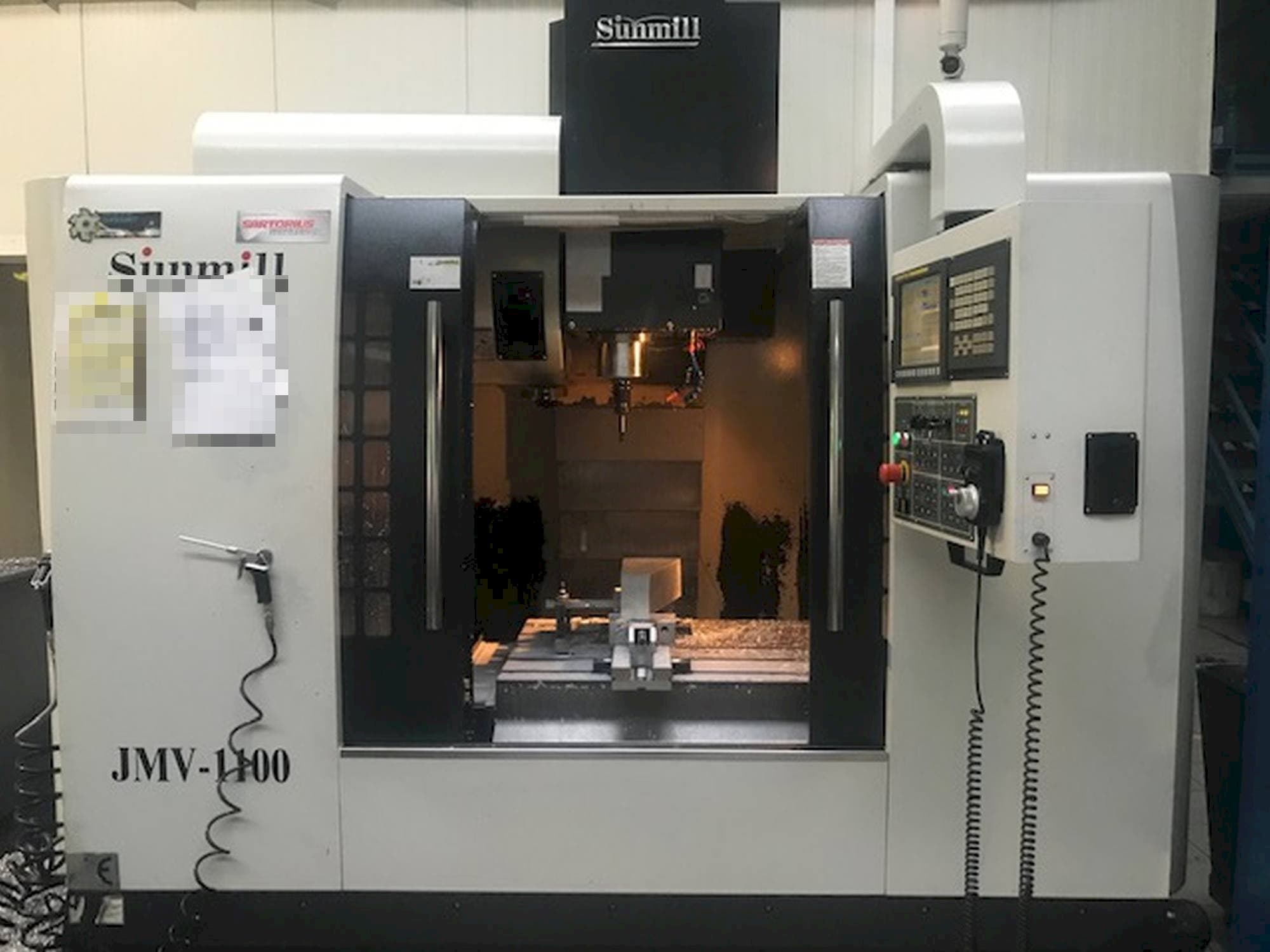 Vooraanzicht van SUNMILL JMV-1100 machine