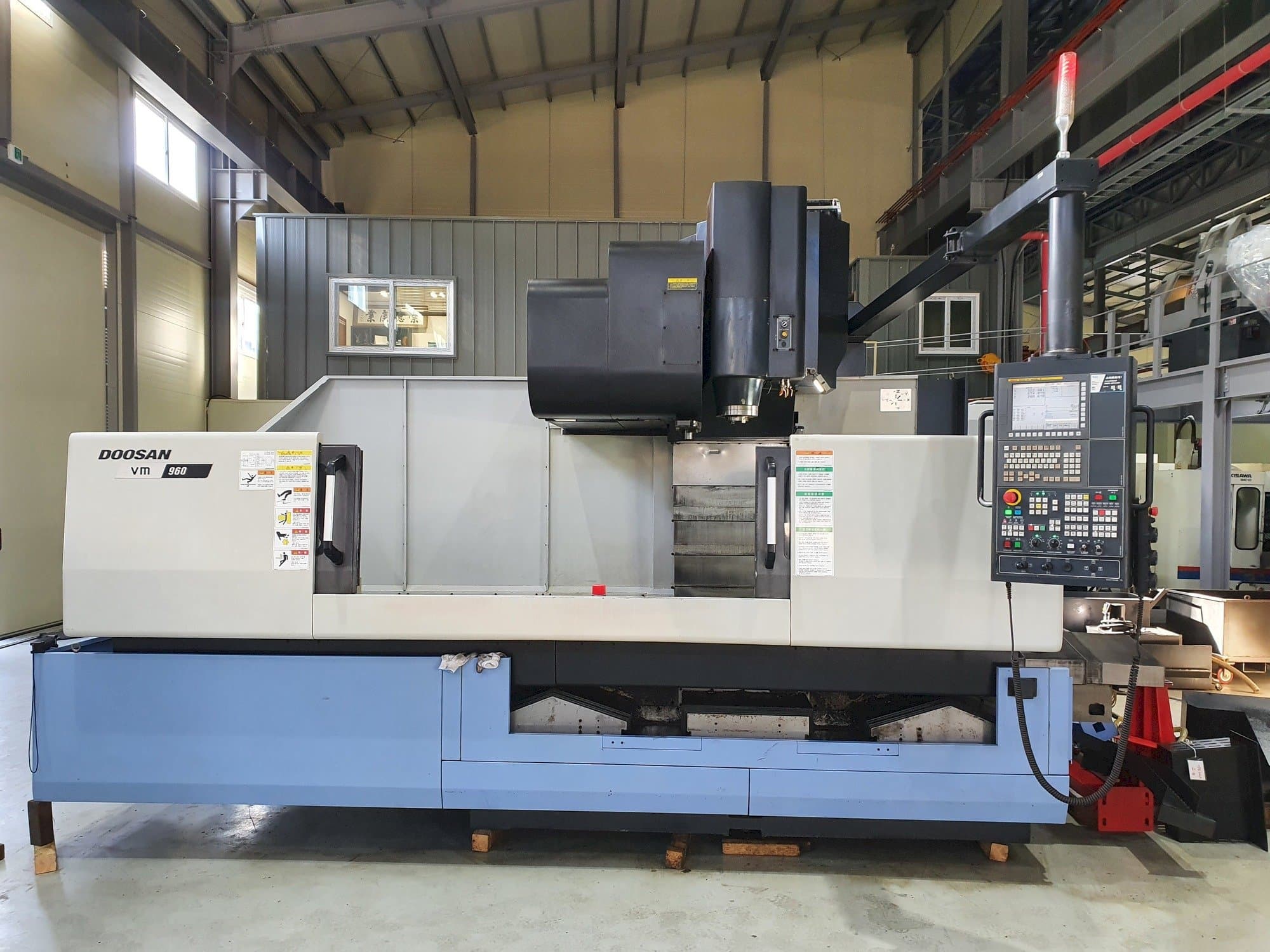 Vooraanzicht van Doosan VM 960 machine
