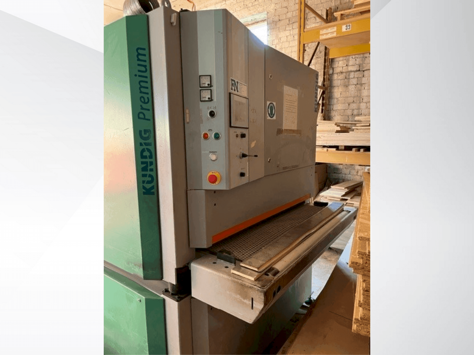 Vooraanzicht  van Kundig Premium-2 1100-RE  machine