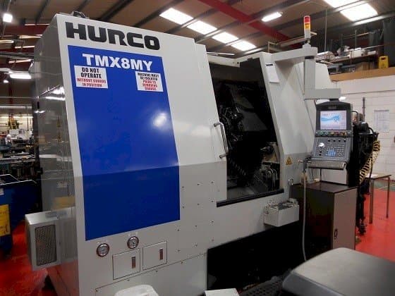 Vooraanzicht van Hurco TMX 8MY machine