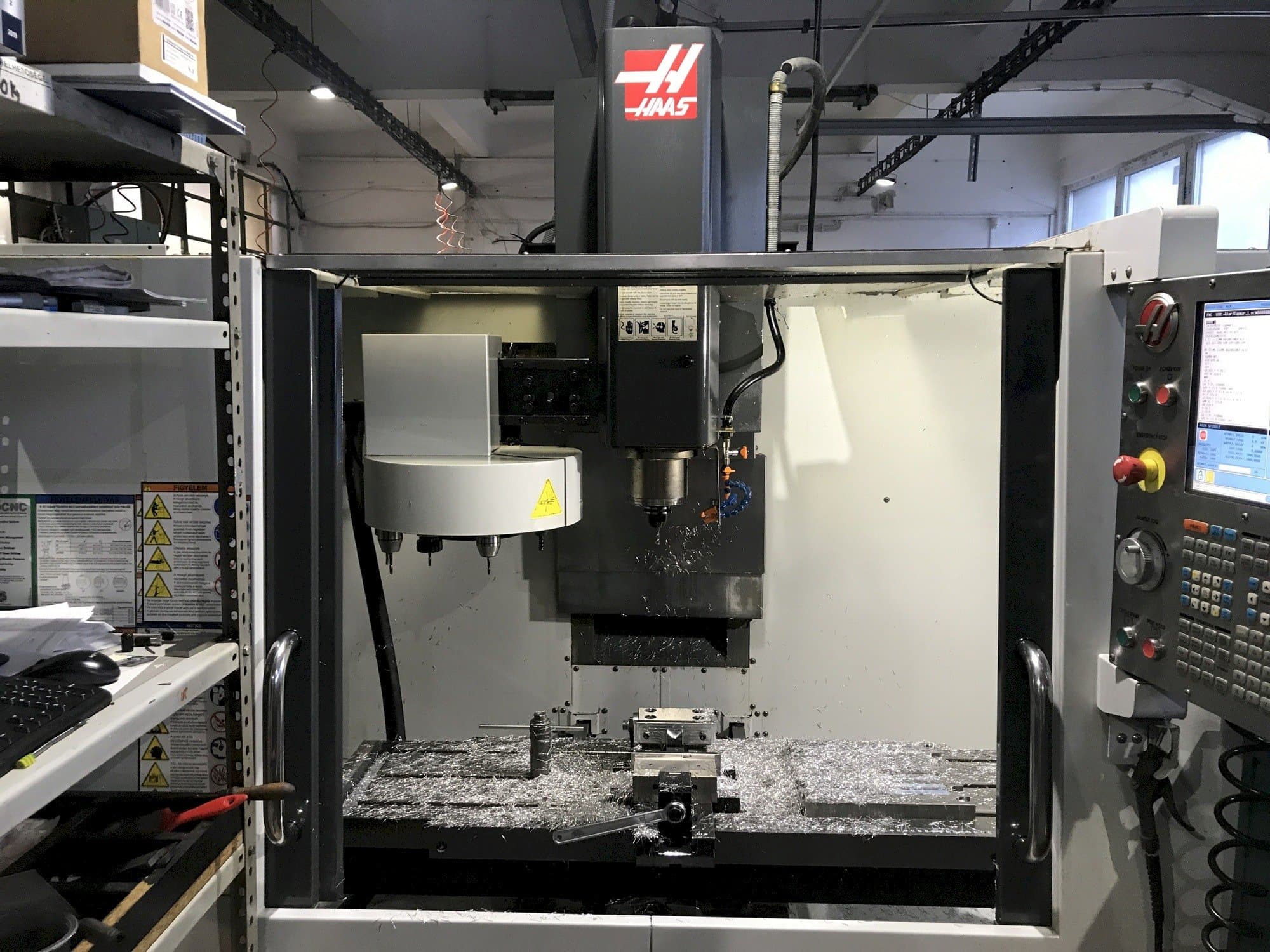 Vooraanzicht van HAAS TM-3P machine