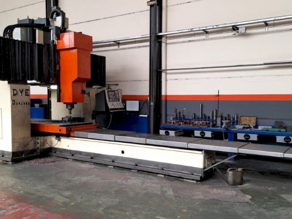 Vooraanzicht van DYE FD-3600 machine