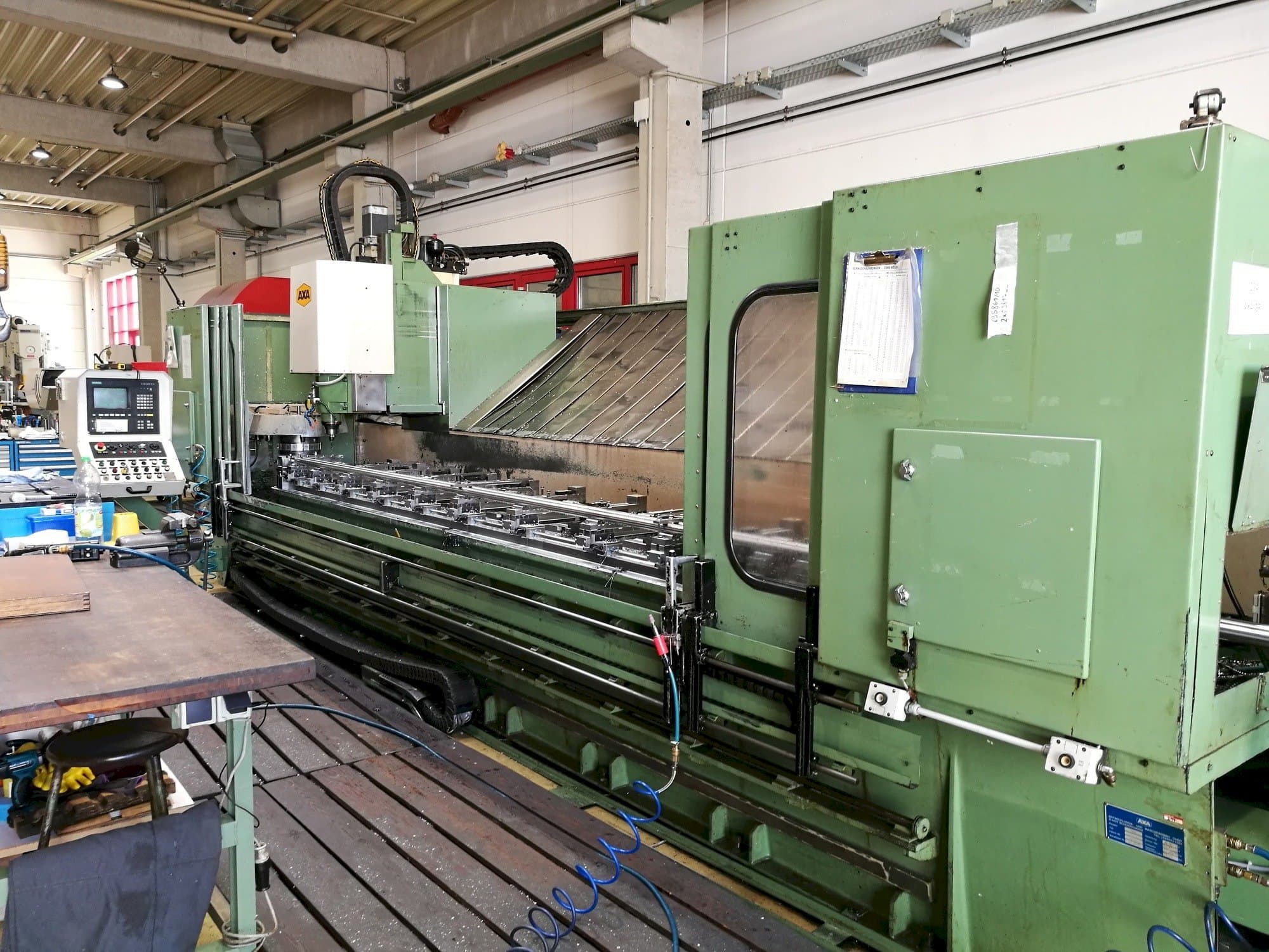 Vooraanzicht  van AXA VSC 3  machine