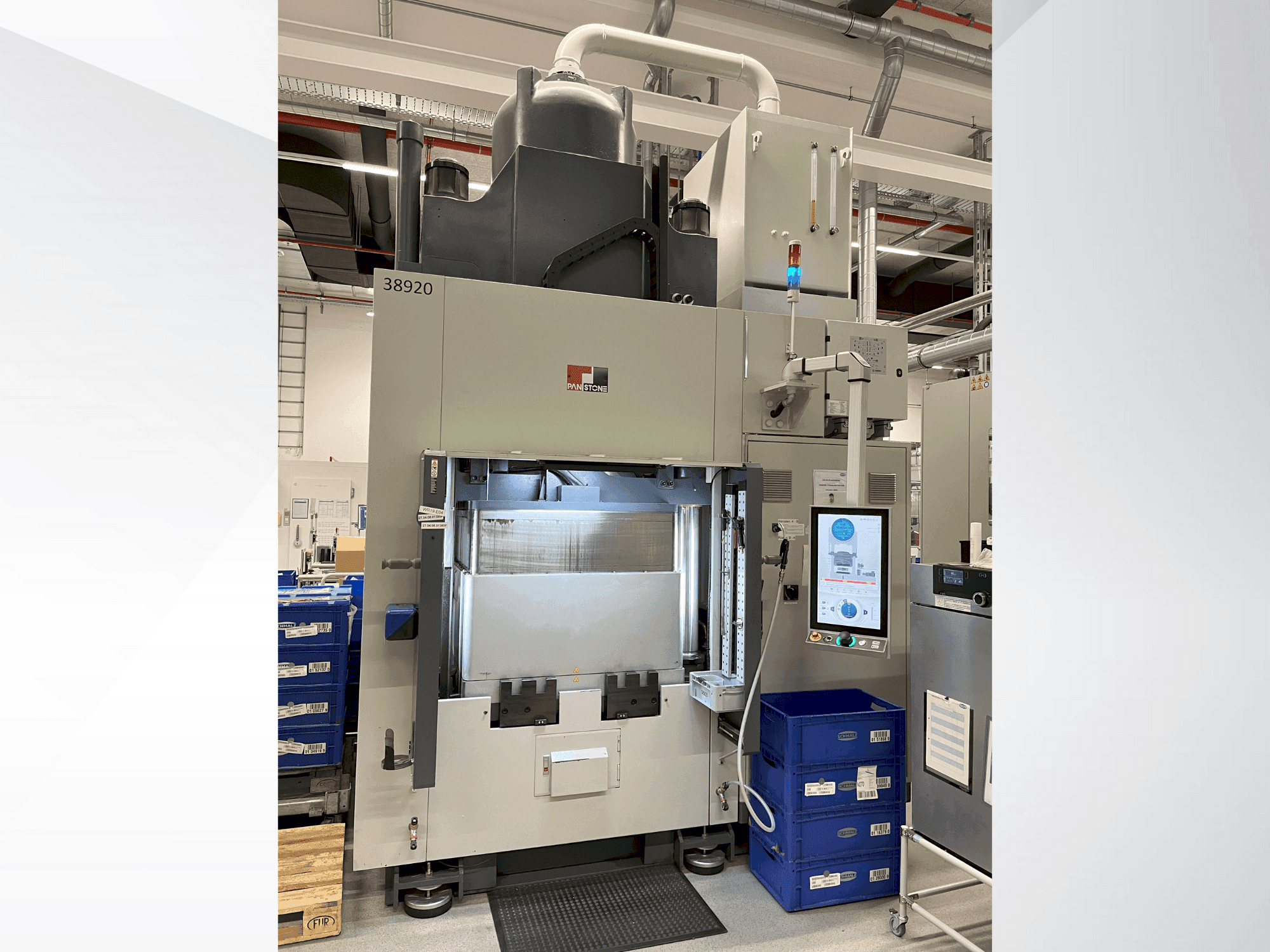 Vooraanzicht  van PAN Stone D-V-200-PCD  machine