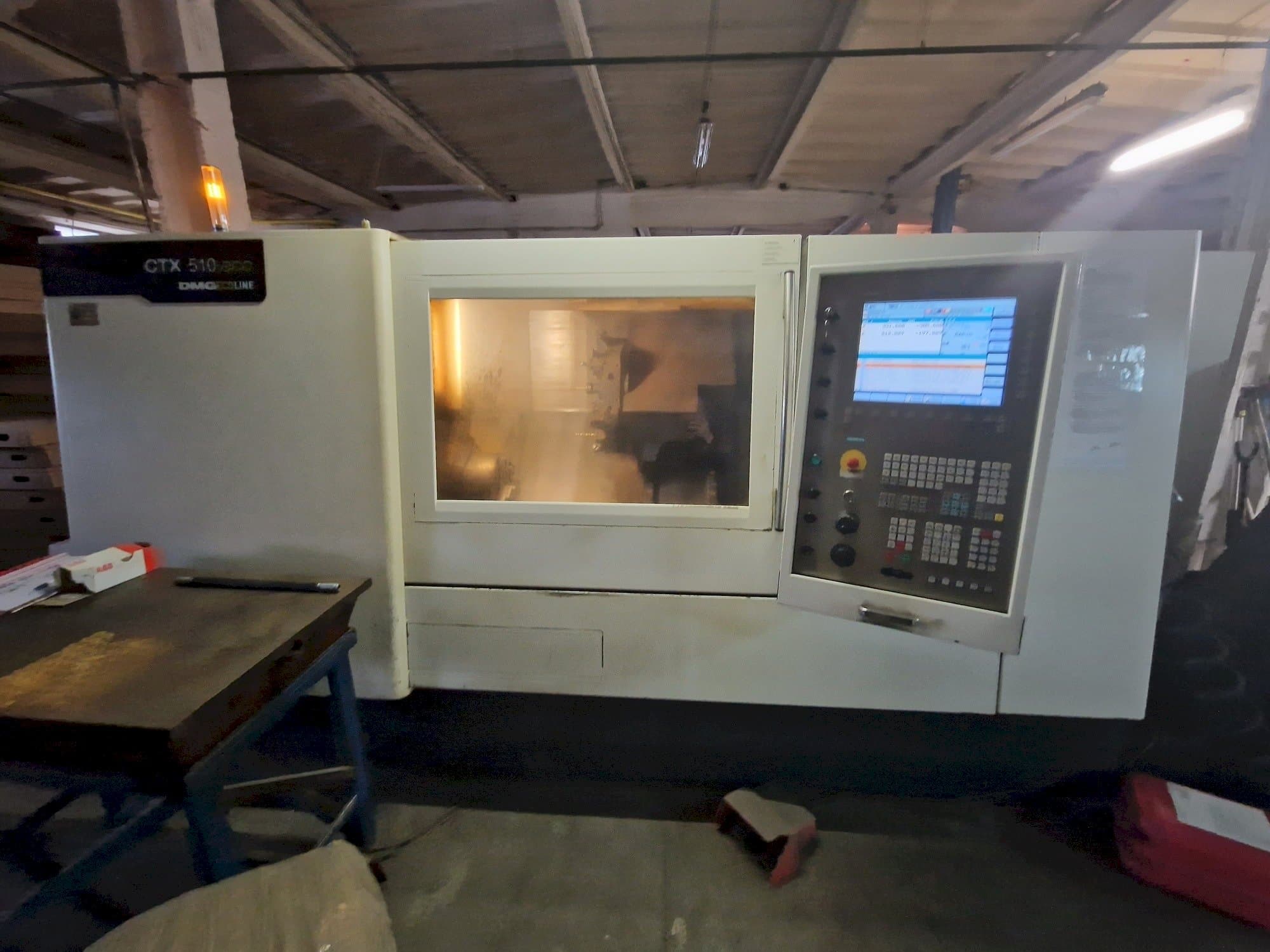 Vooraanzicht van DMG CTX 510 eco machine