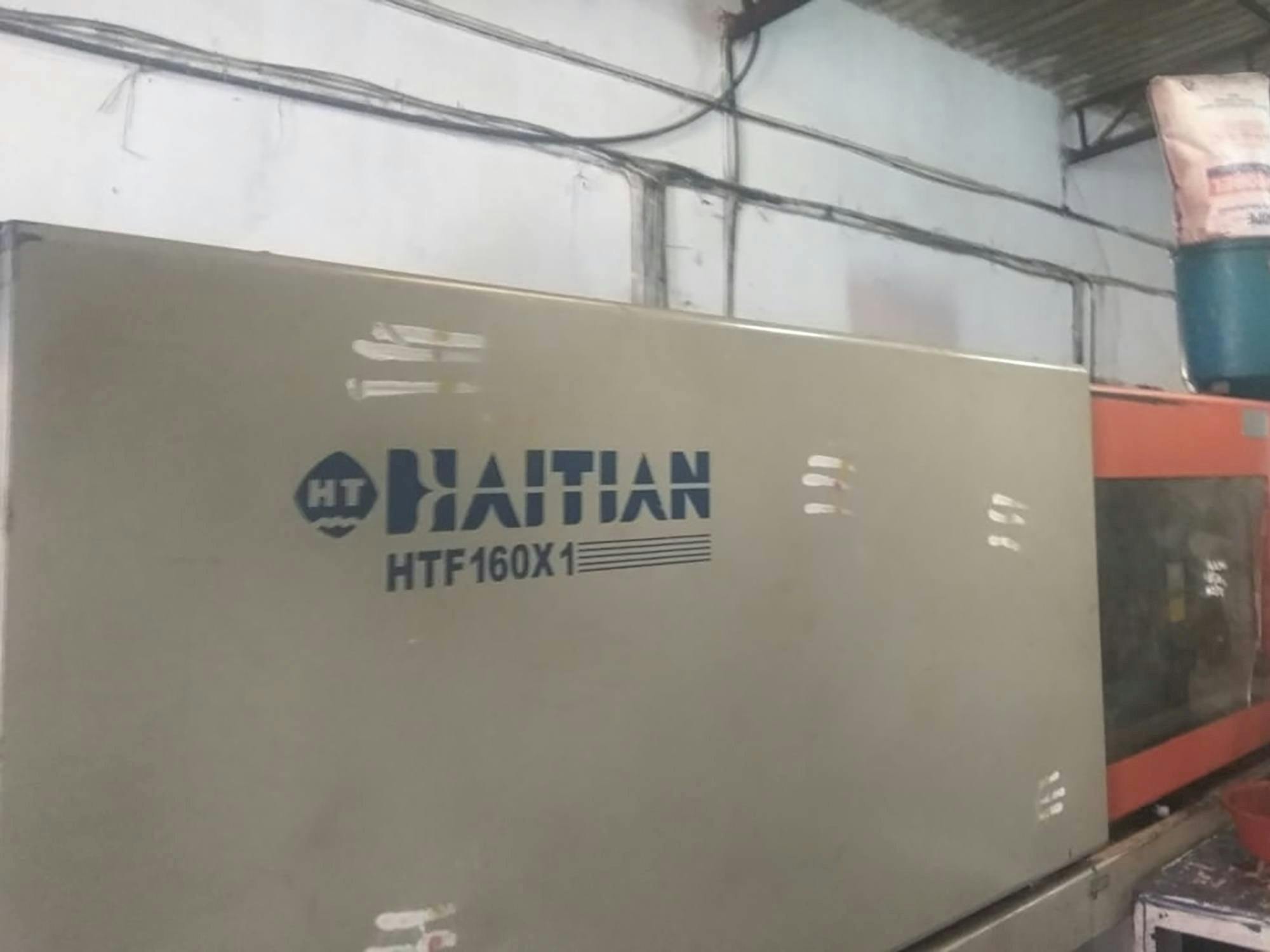 Vooraanzicht  van HAITIAN HTF160X1 machine