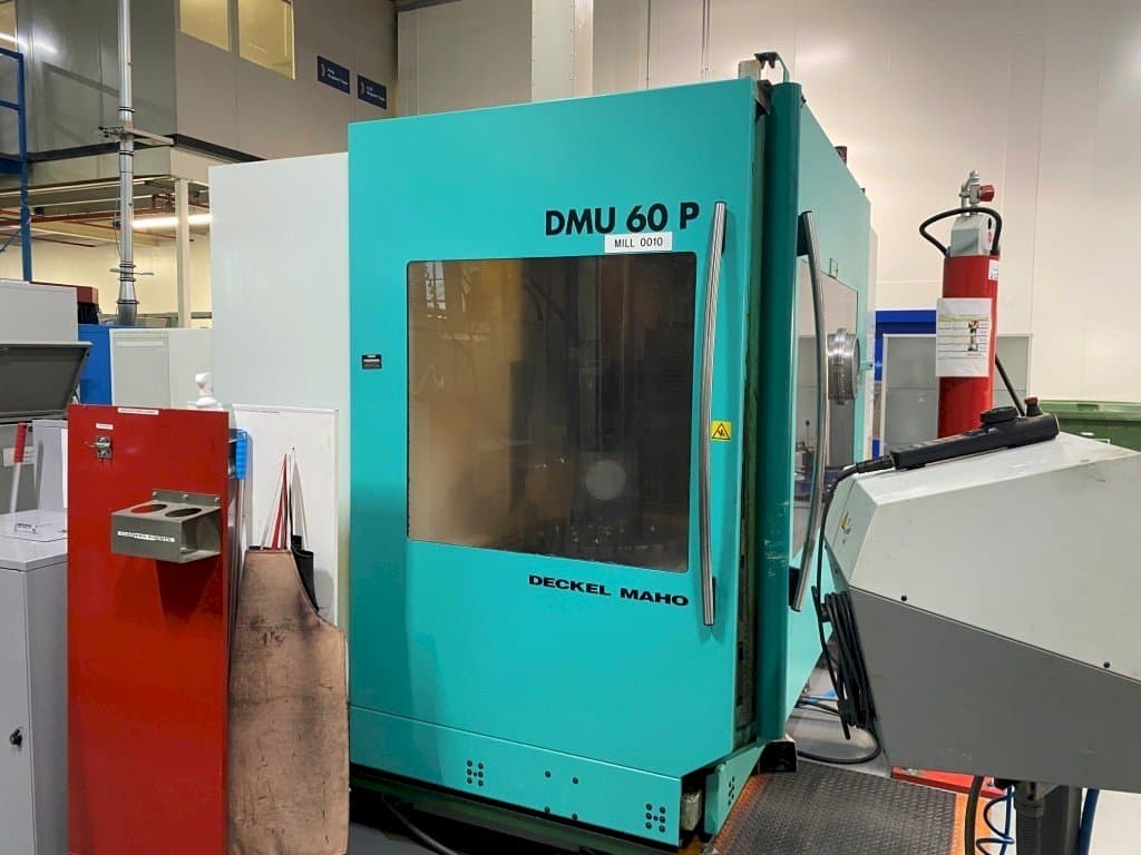 Vooraanzicht  van DECKEL MAHO DMU 60P  machine