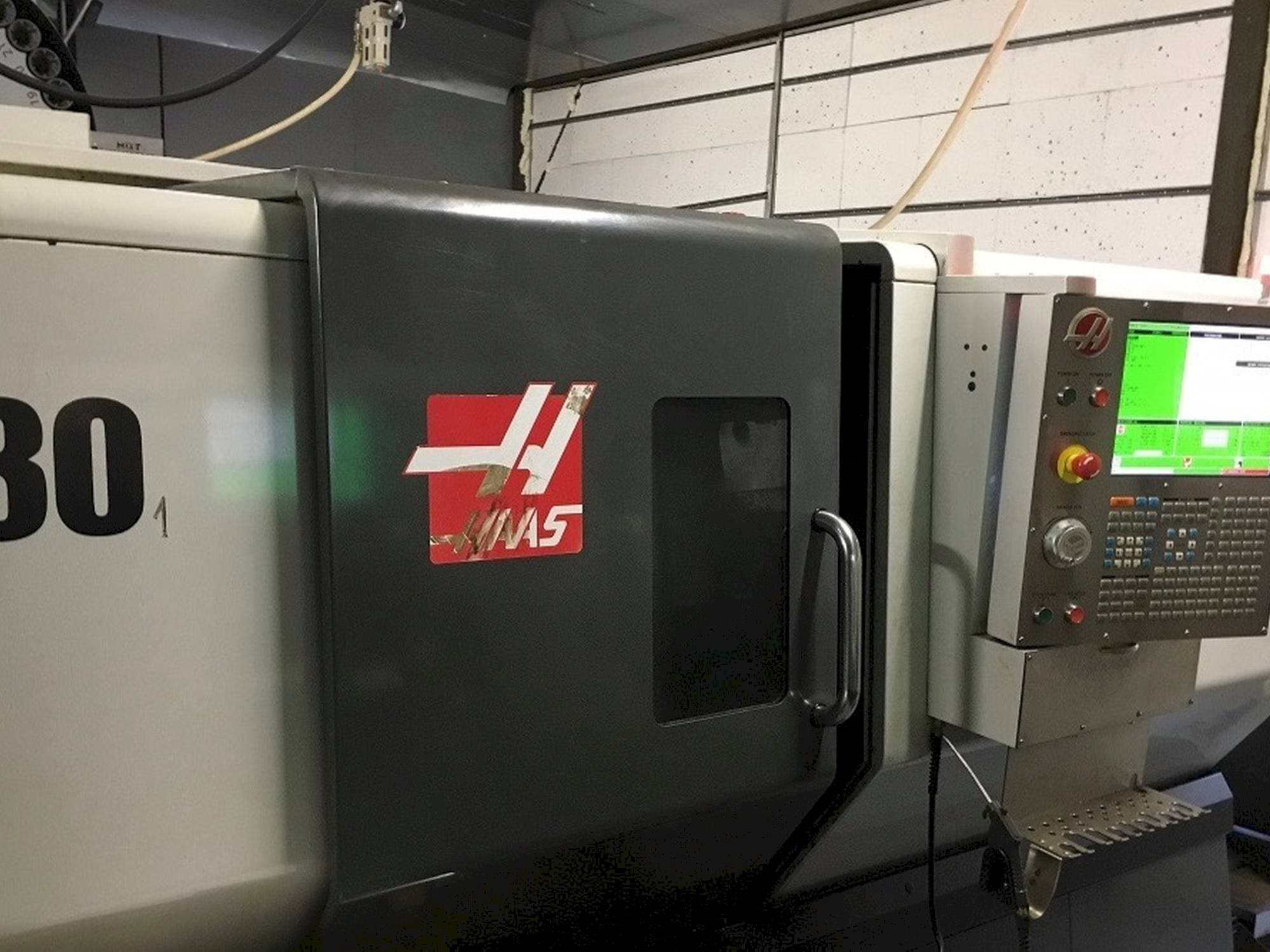 Vooraanzicht  van HAAS ST-30  machine