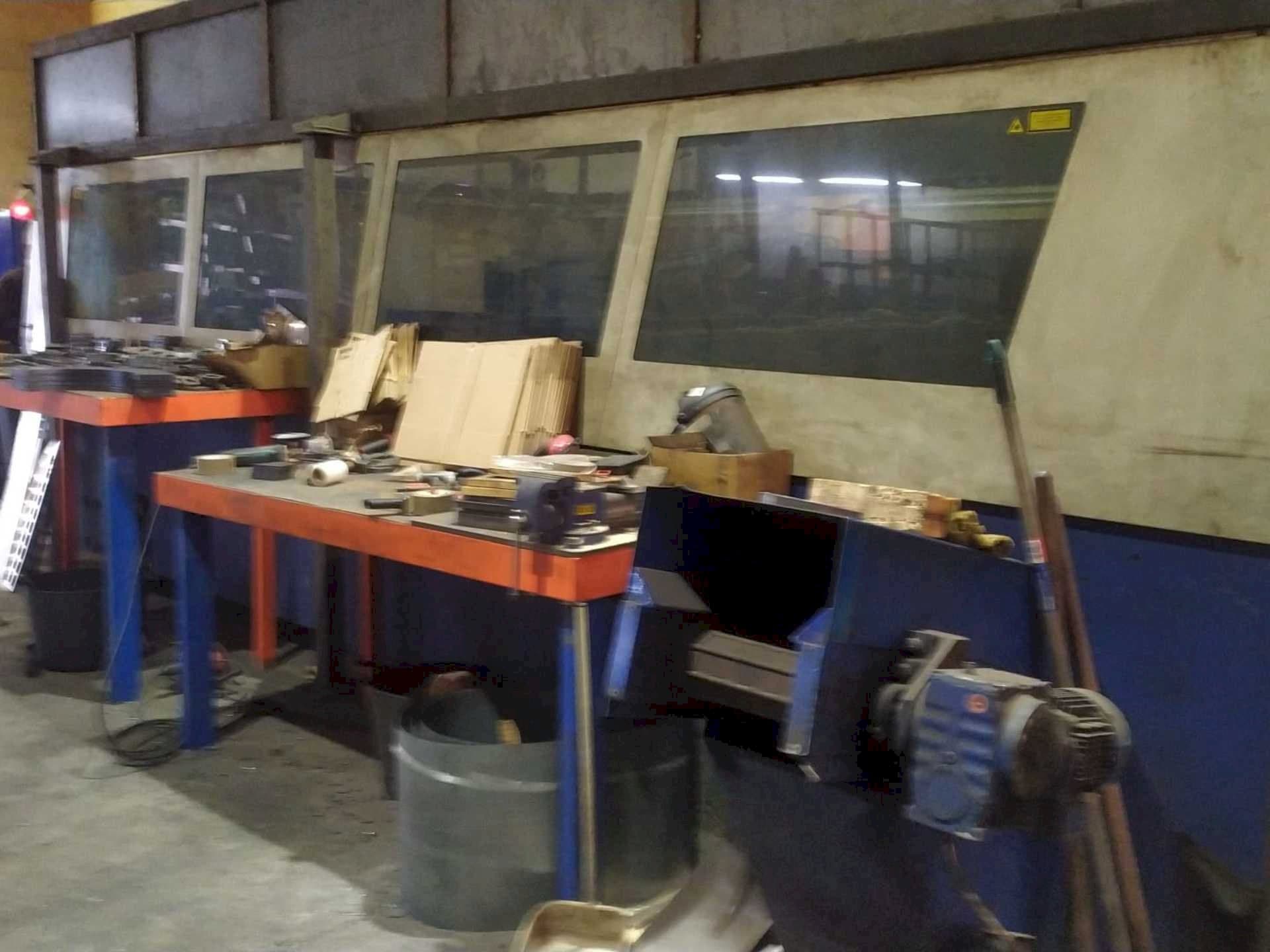 Vooraanzicht  van Trumpf Trumatic L 4050  machine