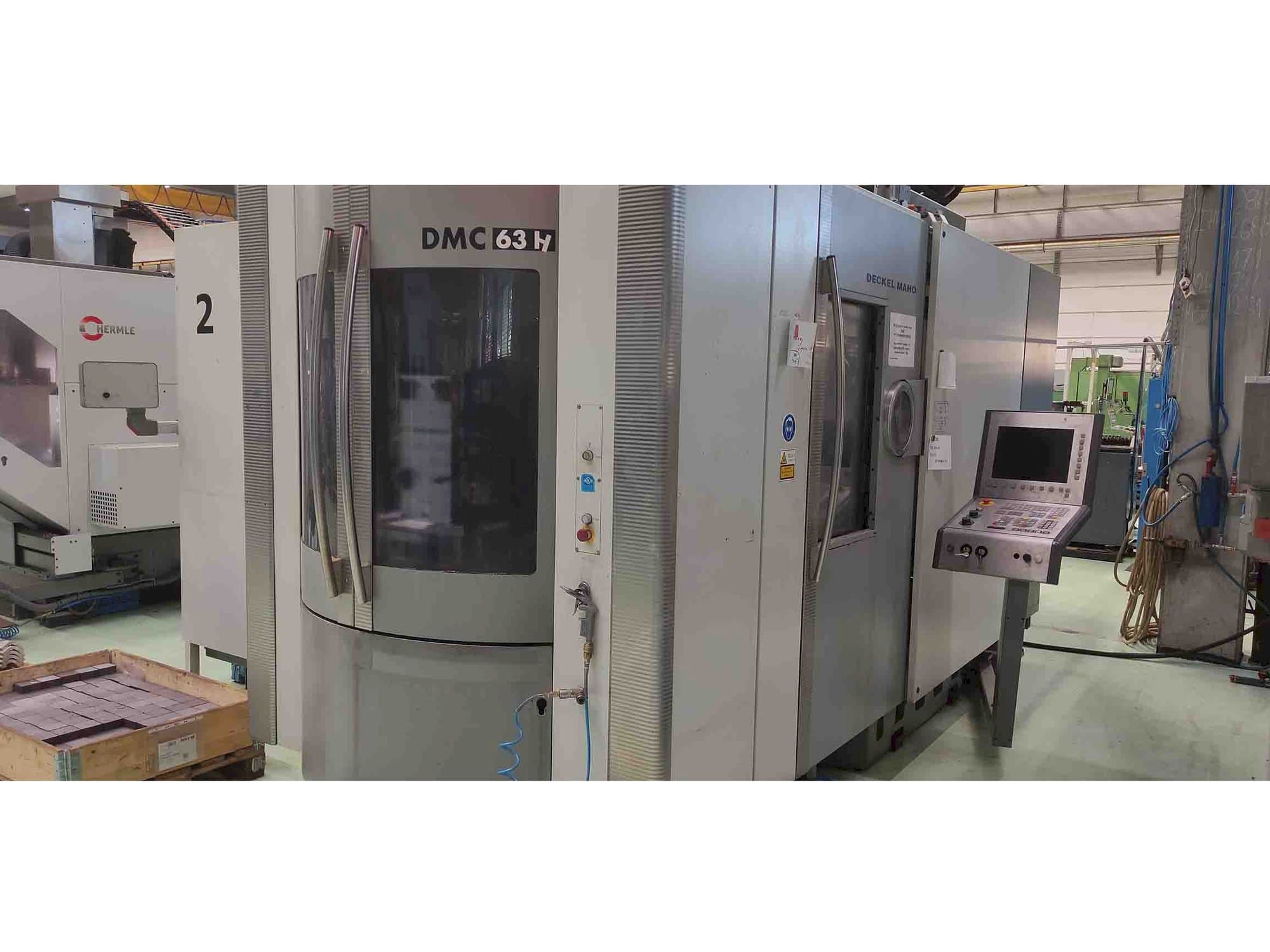 Vooraanzicht van DMG DMC63H machine