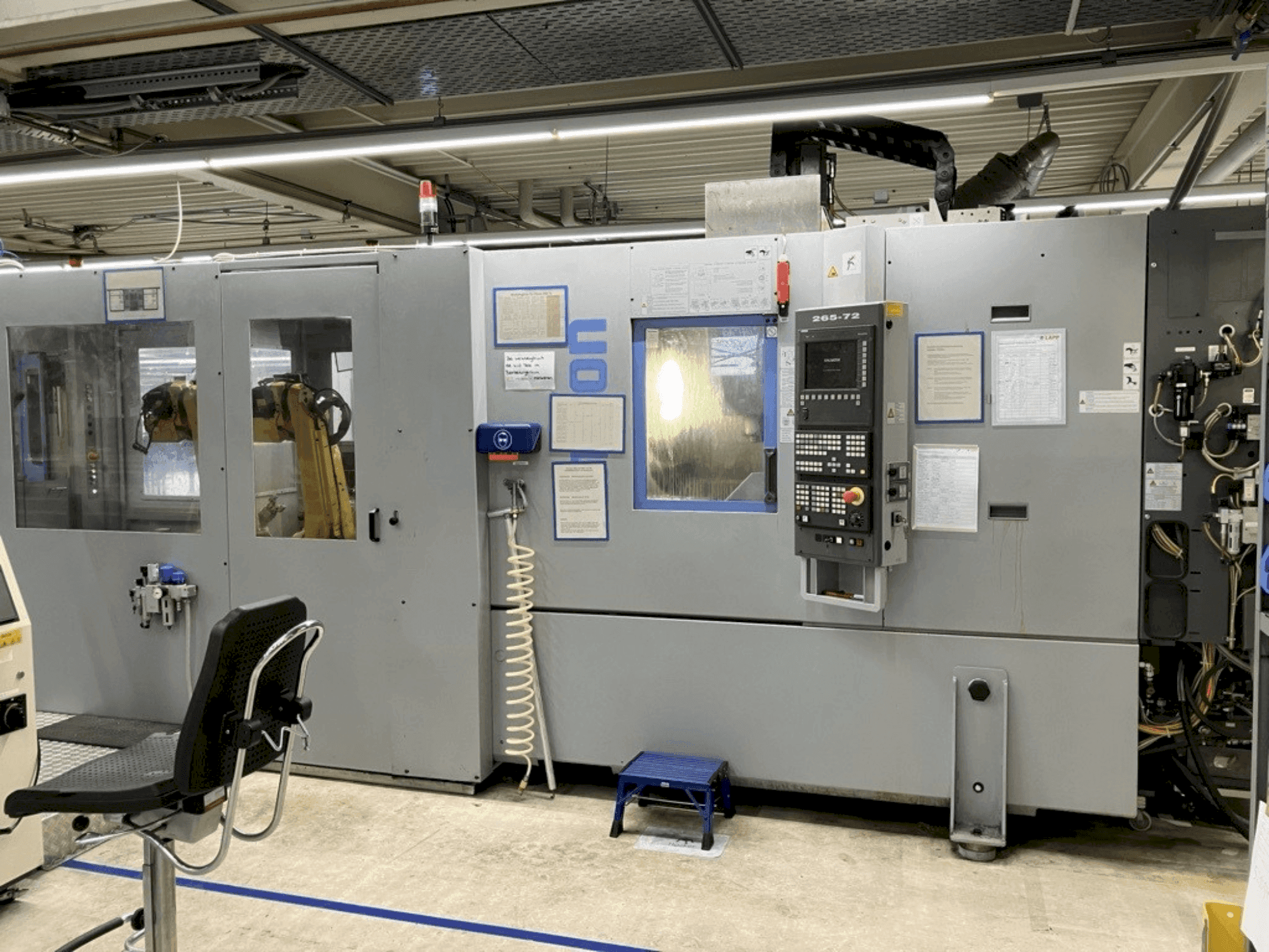 Vooraanzicht van CHIRON FZ 12 KW machine