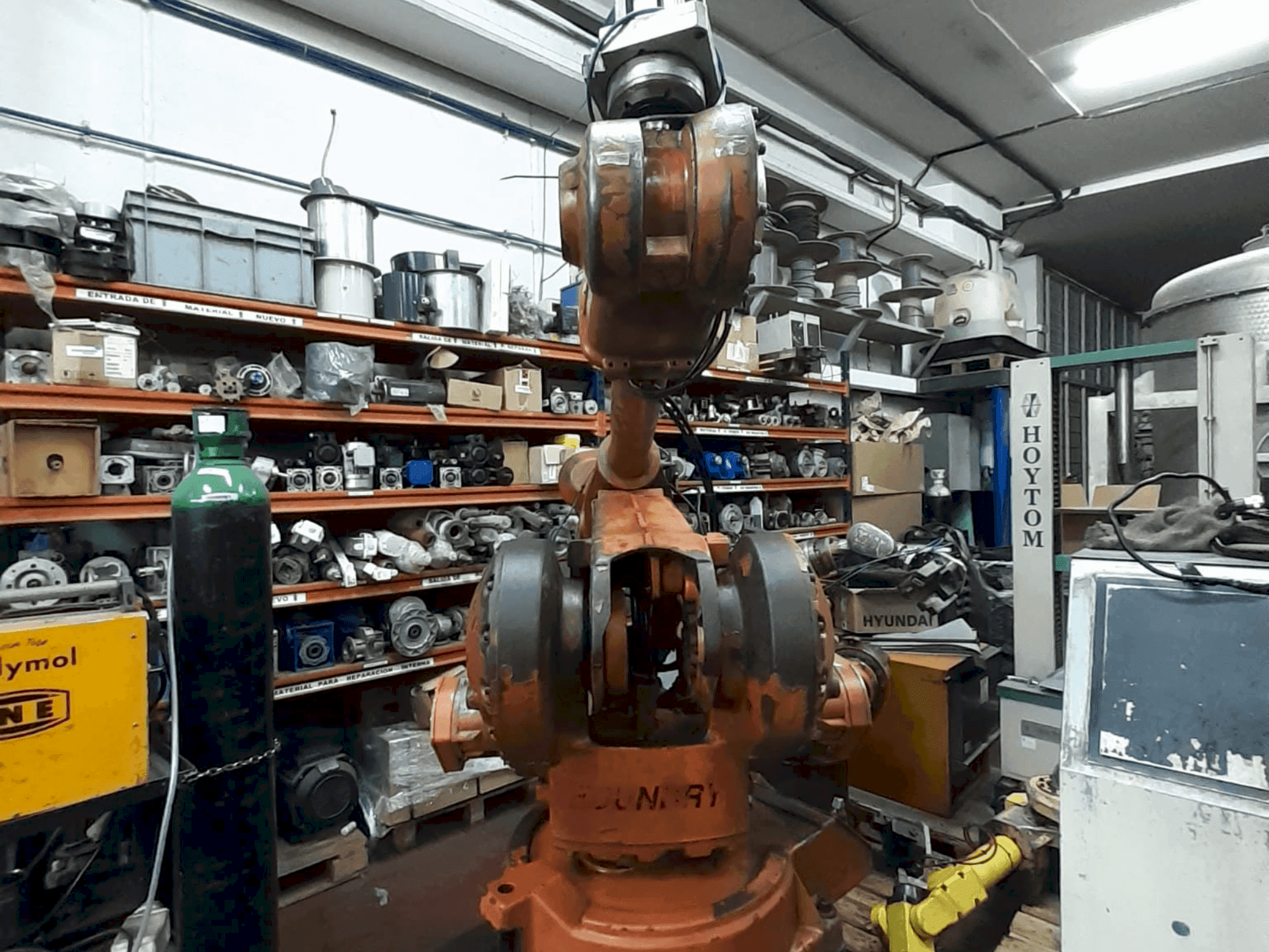 Vooraanzicht  van ABB IRB 4400  (2018)  machine