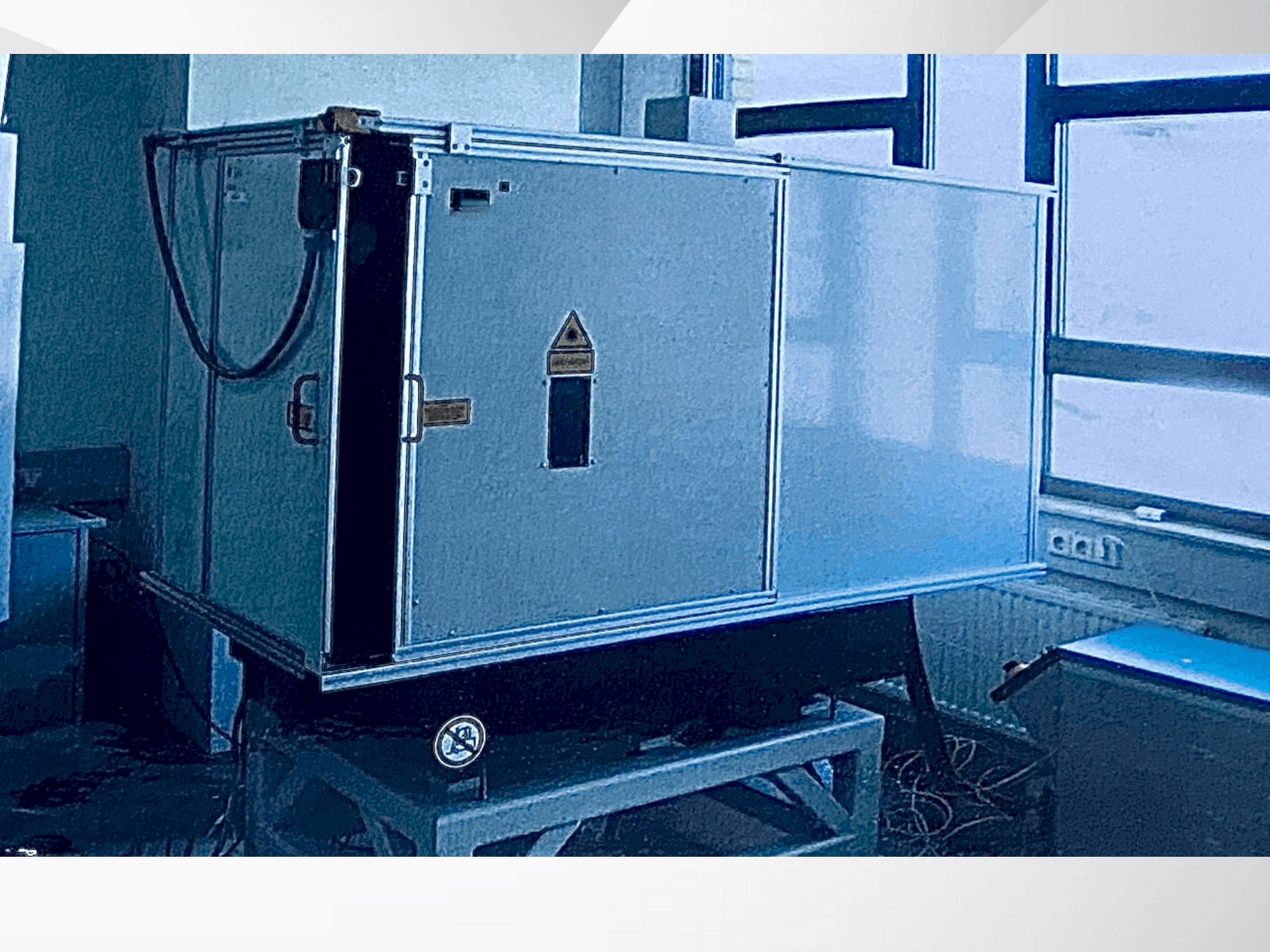 Vooraanzicht van LASAG KLS 246 CL60 machine