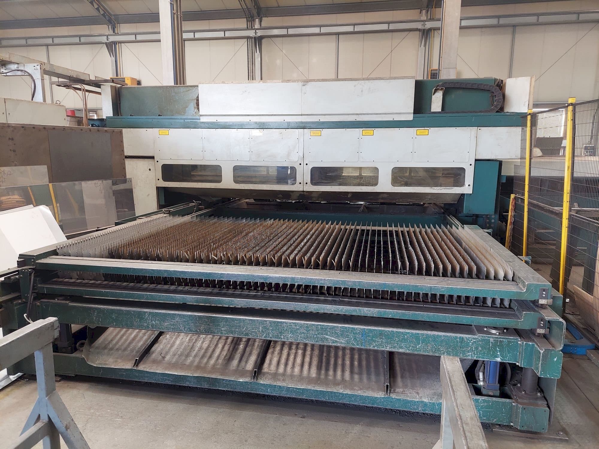 Vooraanzicht van ADIGE LT COMBO machine