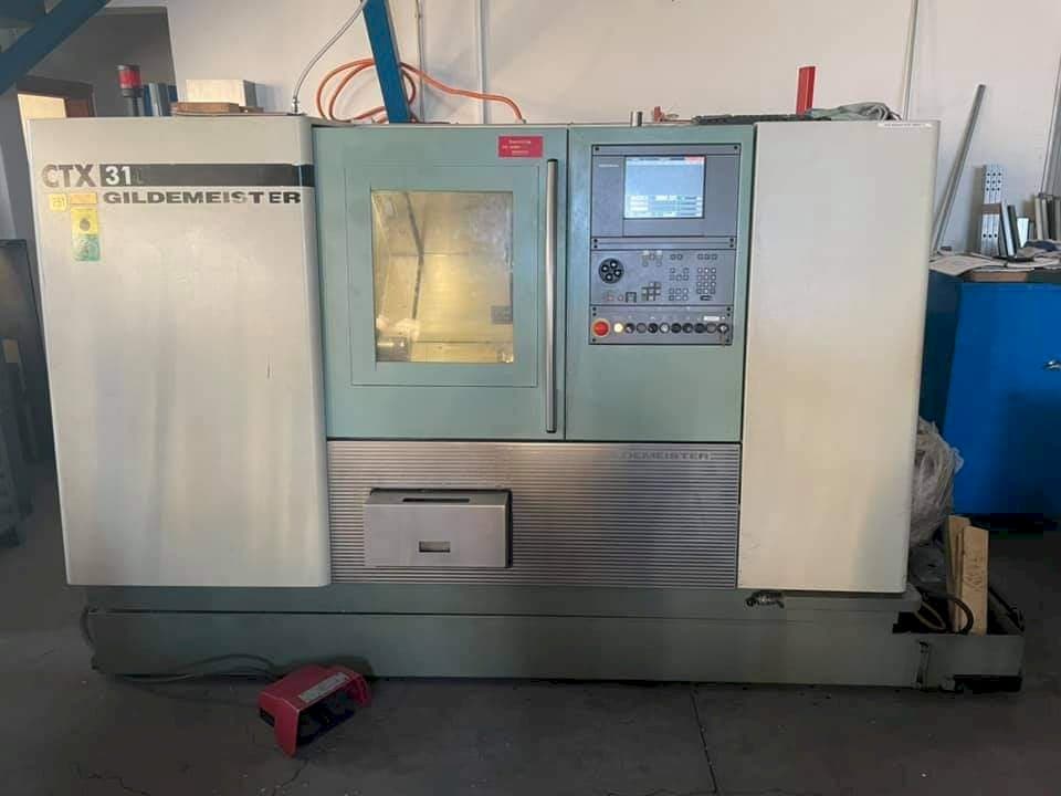 Vooraanzicht van Gildemeister CTX 310 machine