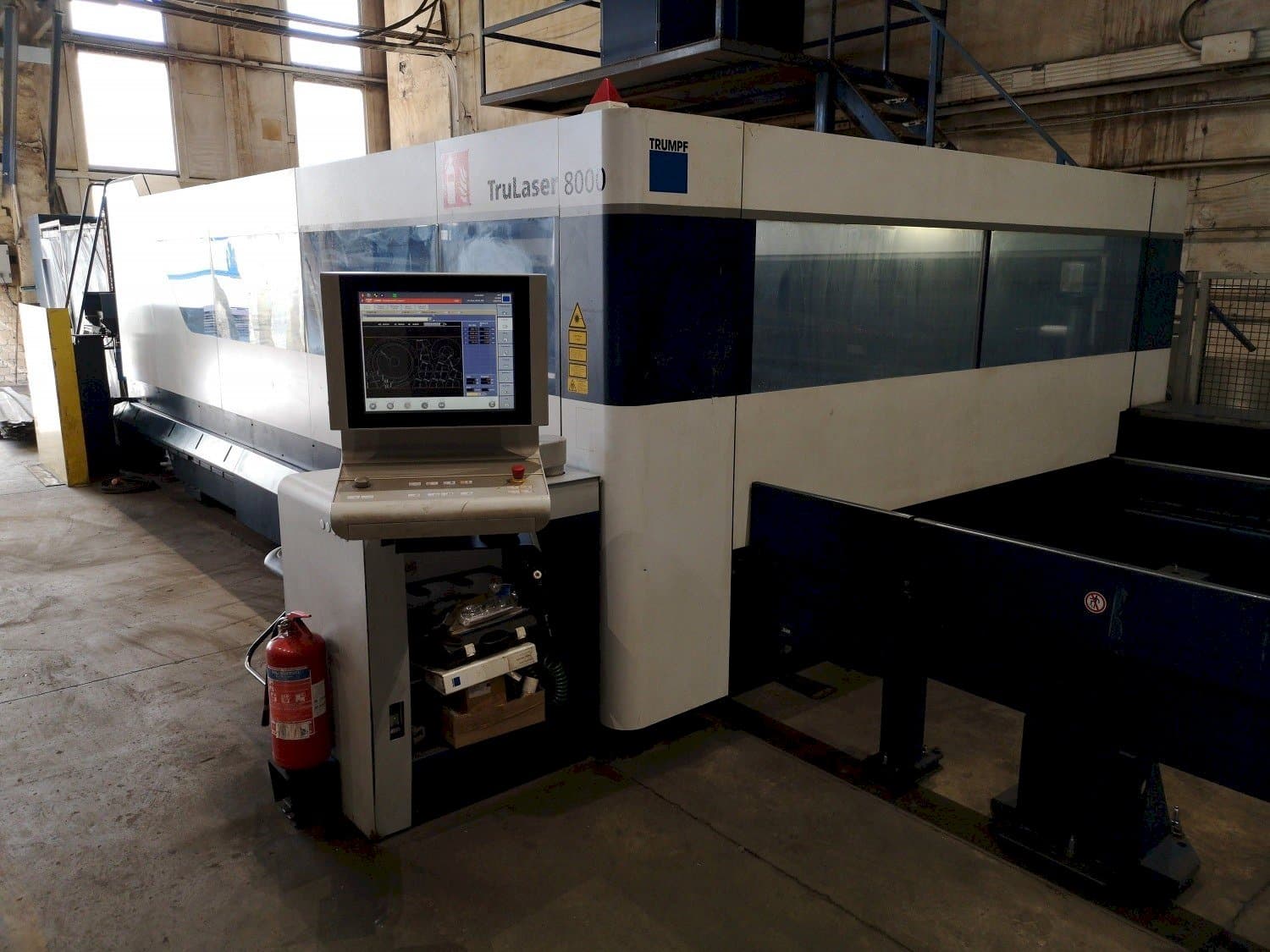 Vooraanzicht van Trumpf TruLaser 8000 machine