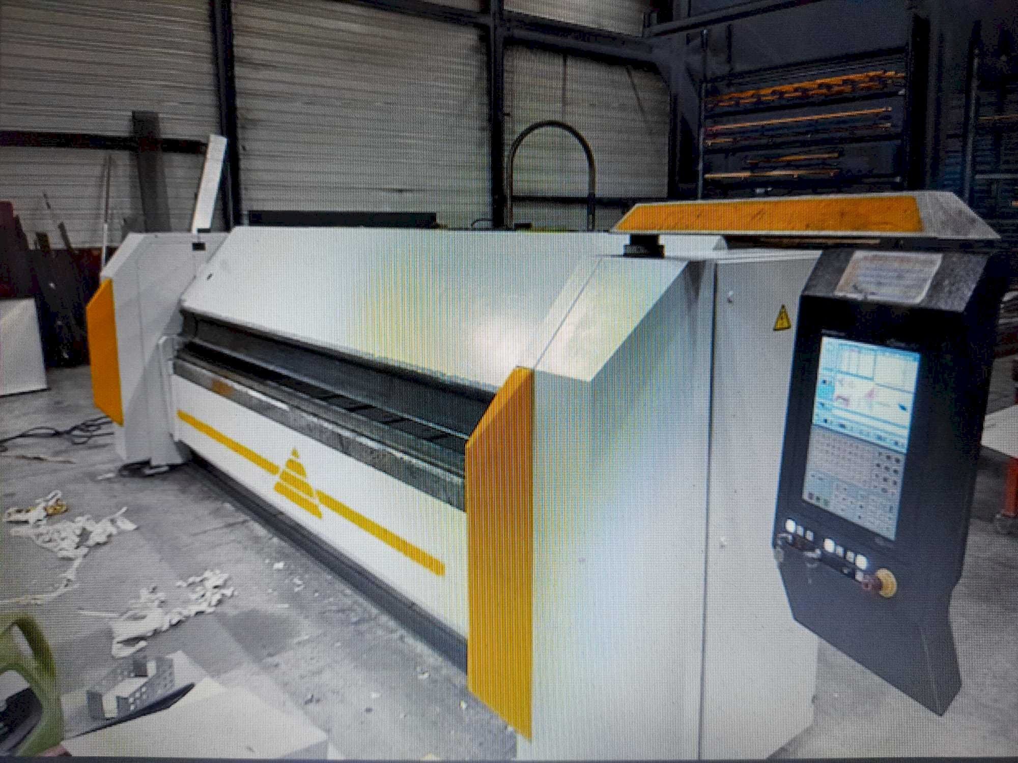 Vooraanzicht van RAS 73.40 flexibend machine