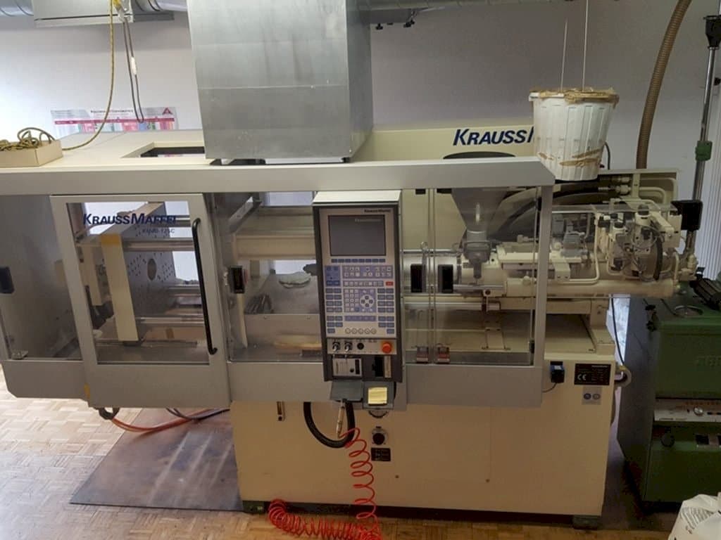 Vooraanzicht van Krauss Maffei 40-125 C Winner machine