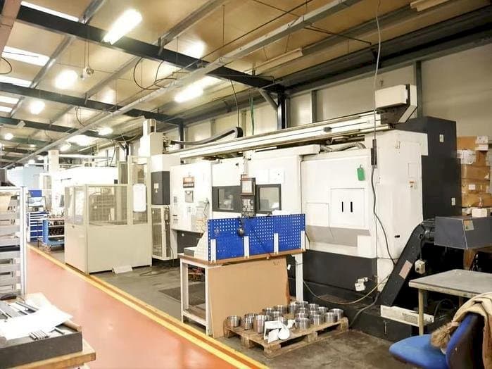 Vooraanzicht van Mazak INTEGREX 300 II ST machine