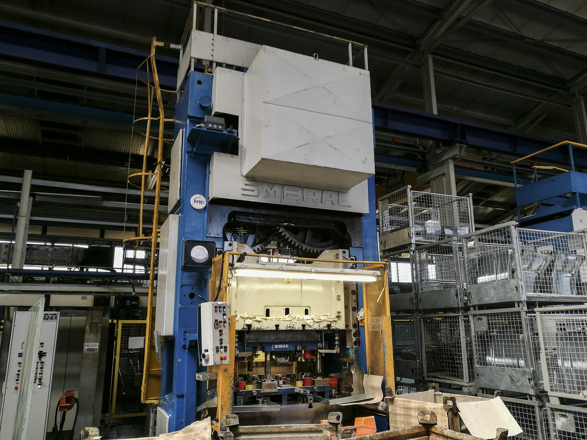 Links zicht van SMERAL LDO 315A machine
