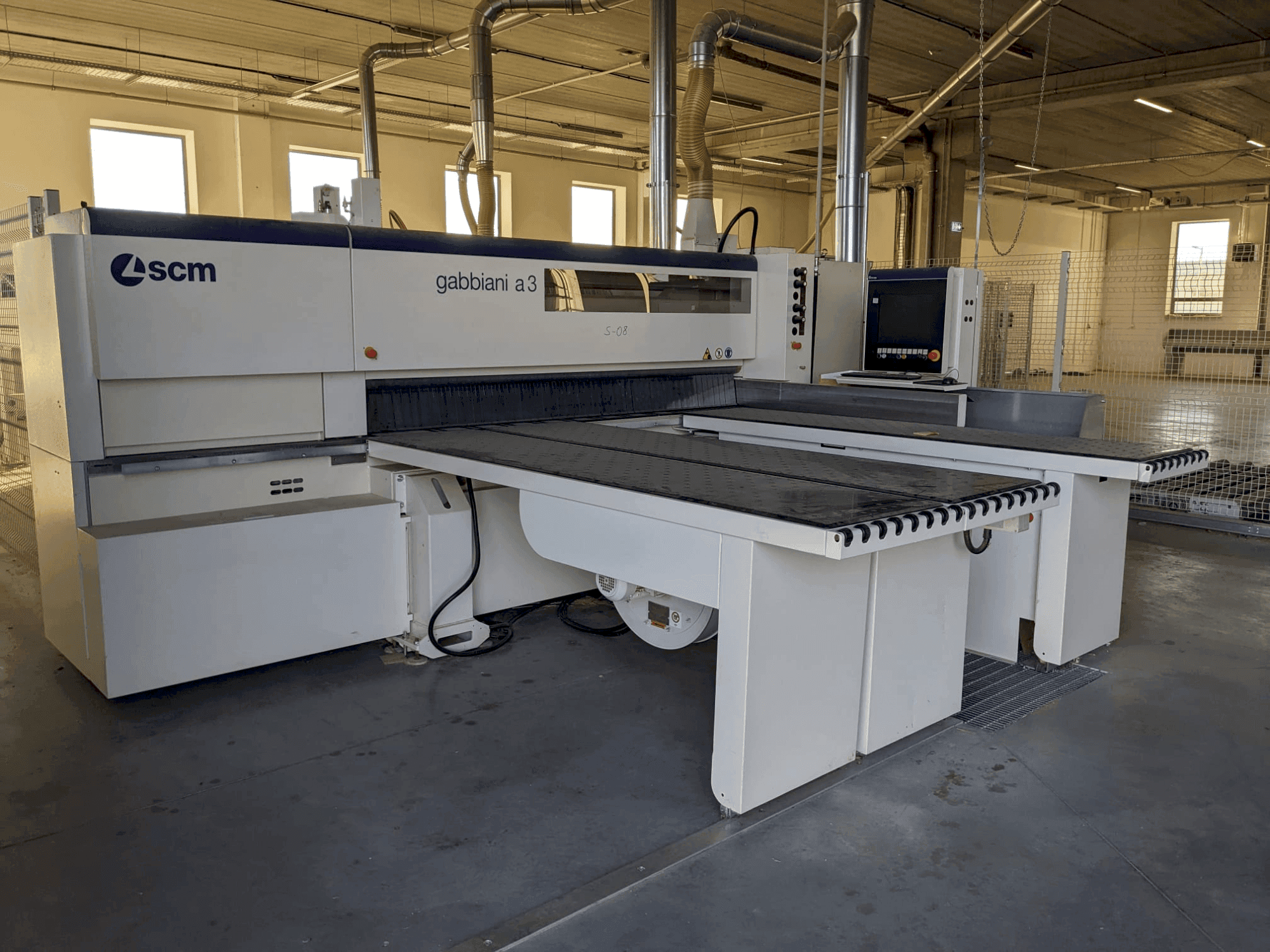 Vooraanzicht van SCM Gabbiani A3 130 machine