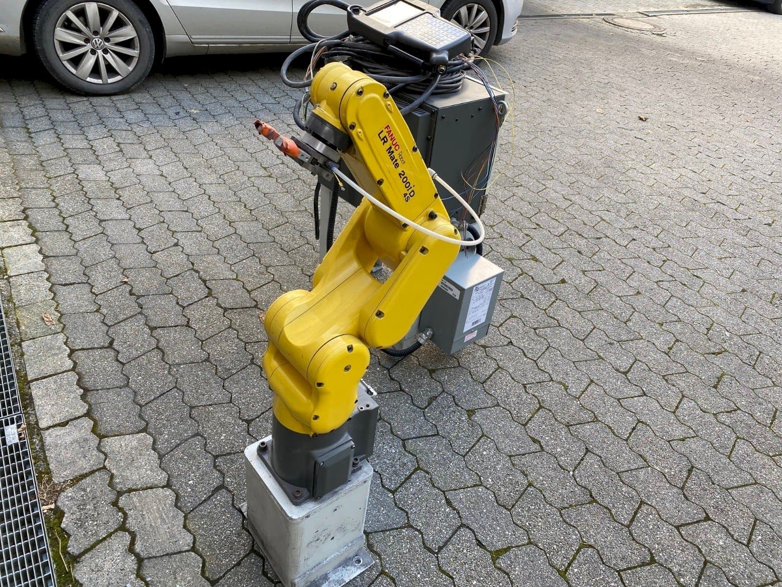 Vooraanzicht  van FANUC LR Mate 200iD/4S  machine