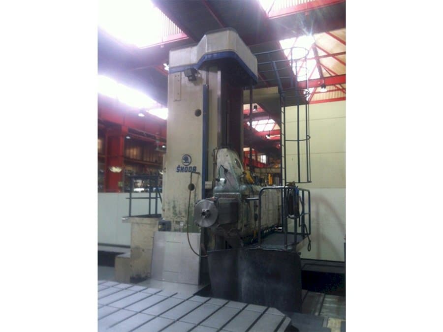 Vooraanzicht van SKODA WD 160 B machine