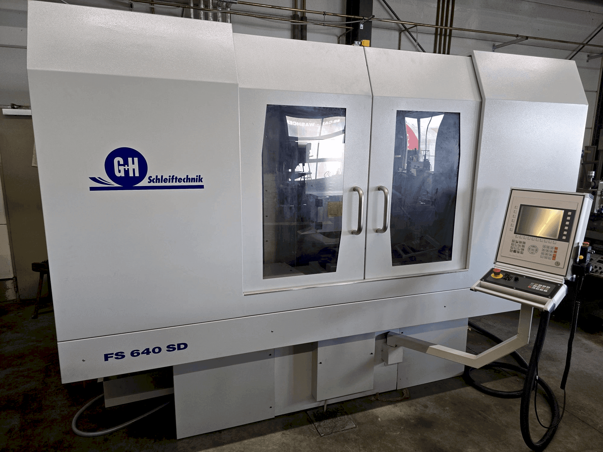 Vooraanzicht van GEIBEL & HOTZ FS 640 SD machine