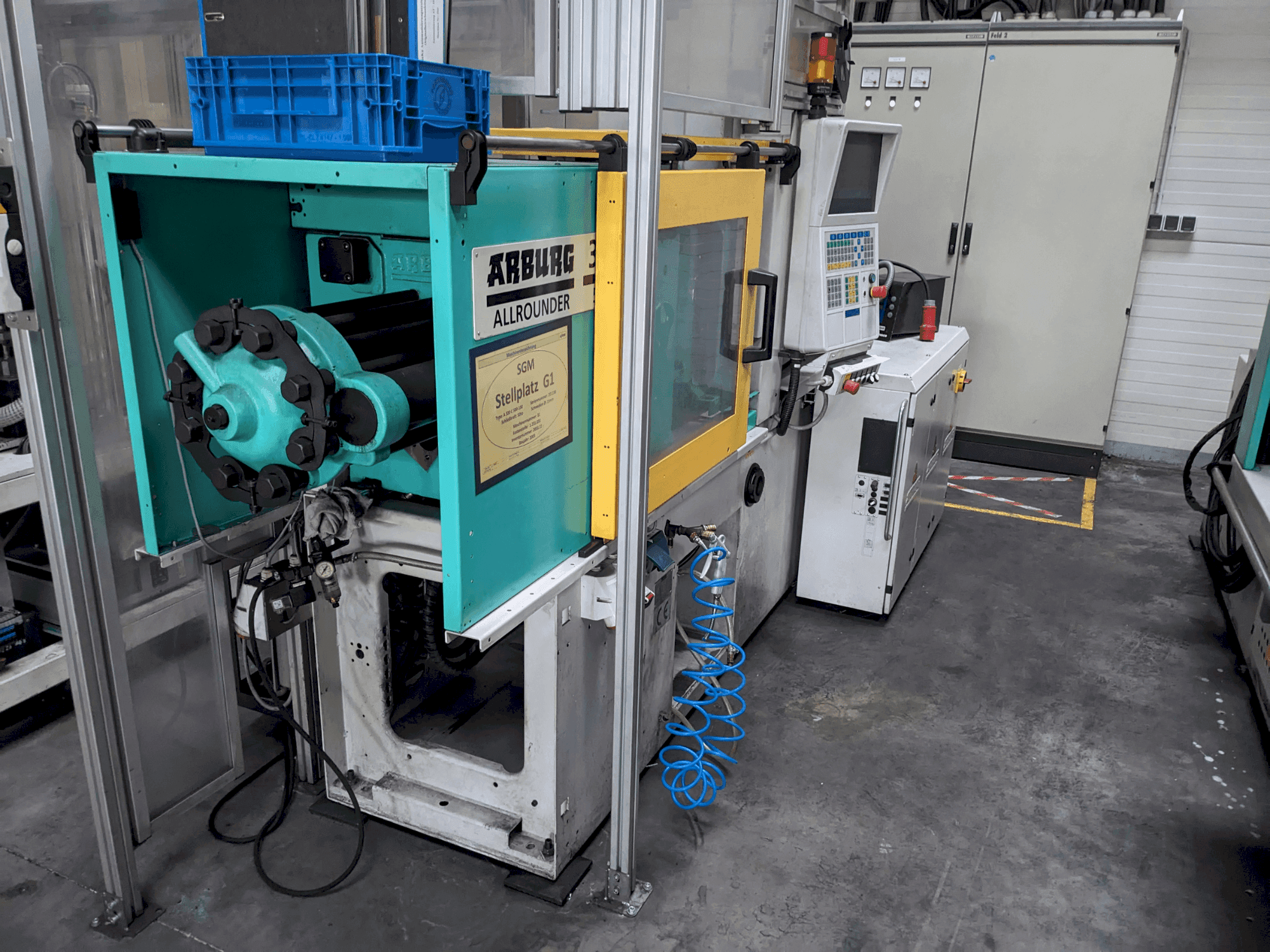 Vooraanzicht  van Arburg 320 C 500-100  machine