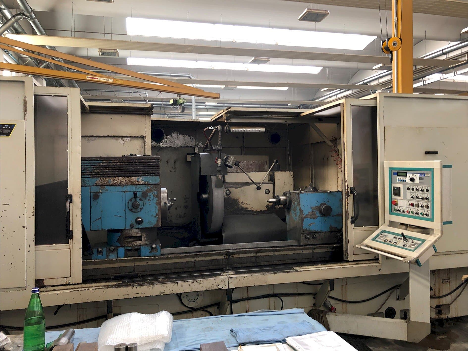 Vooraanzicht van Cetos BUC 63 x 2000 machine