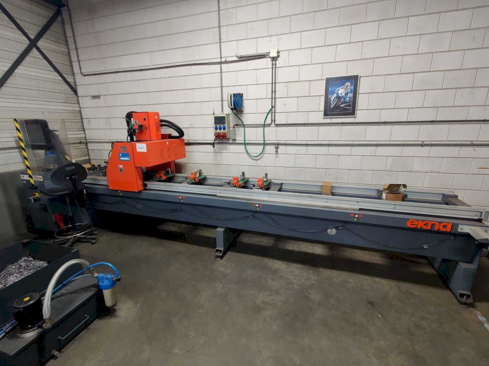 Vooraanzicht van Tekna TK426-1 machine