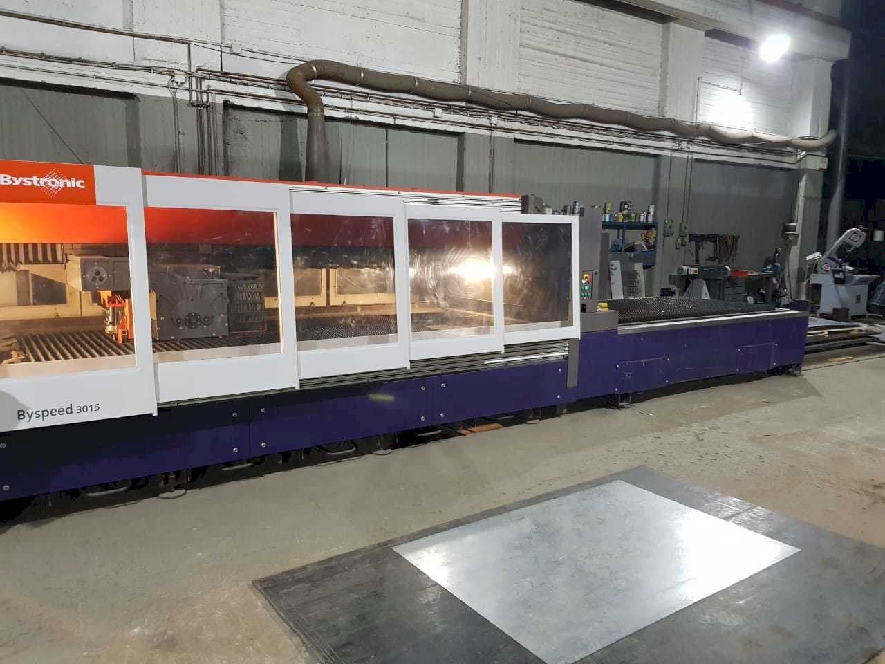 Vooraanzicht van Bystronic BySpeed 3015 machine