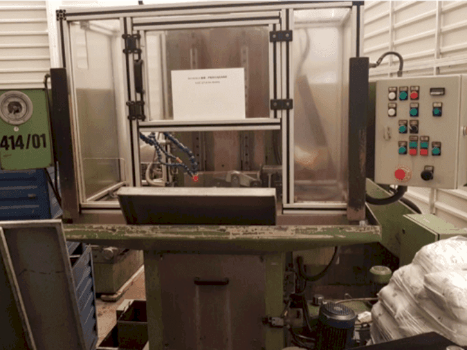 Vooraanzicht van Lizuan BExP machine