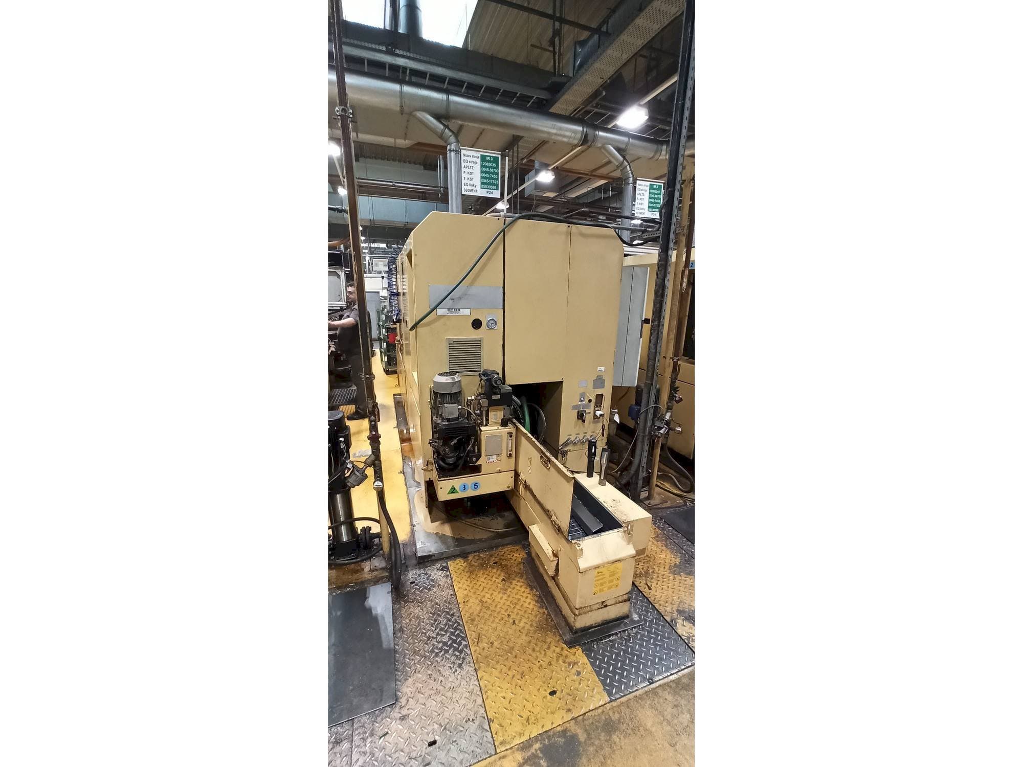 Rechts zijaanzicht van TAJMAC-ZPS SAL 100/4 machine