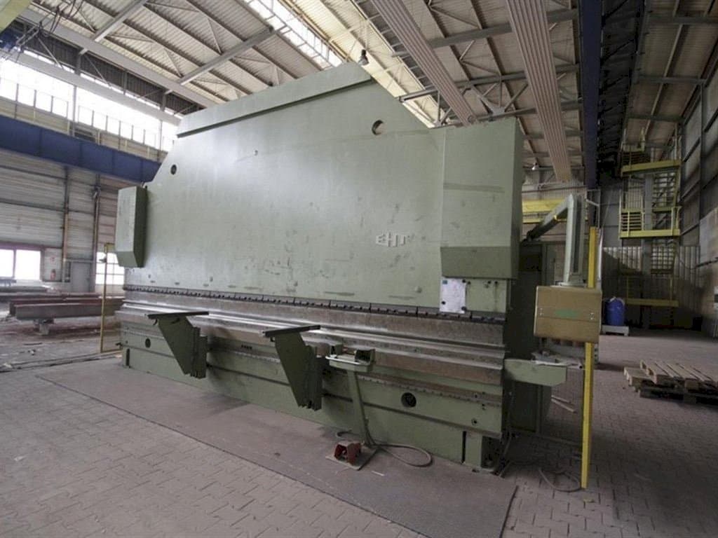 Rechts zijaanzicht van EHT Variopress 250 60 machine