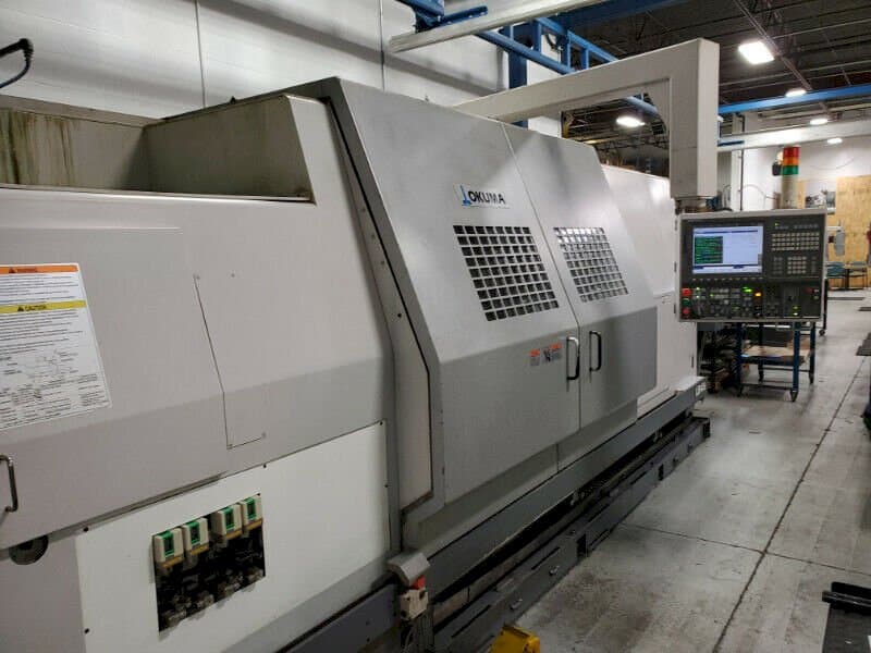 Linkerzijdeaanzicht  van Okuma LB45 II  machine