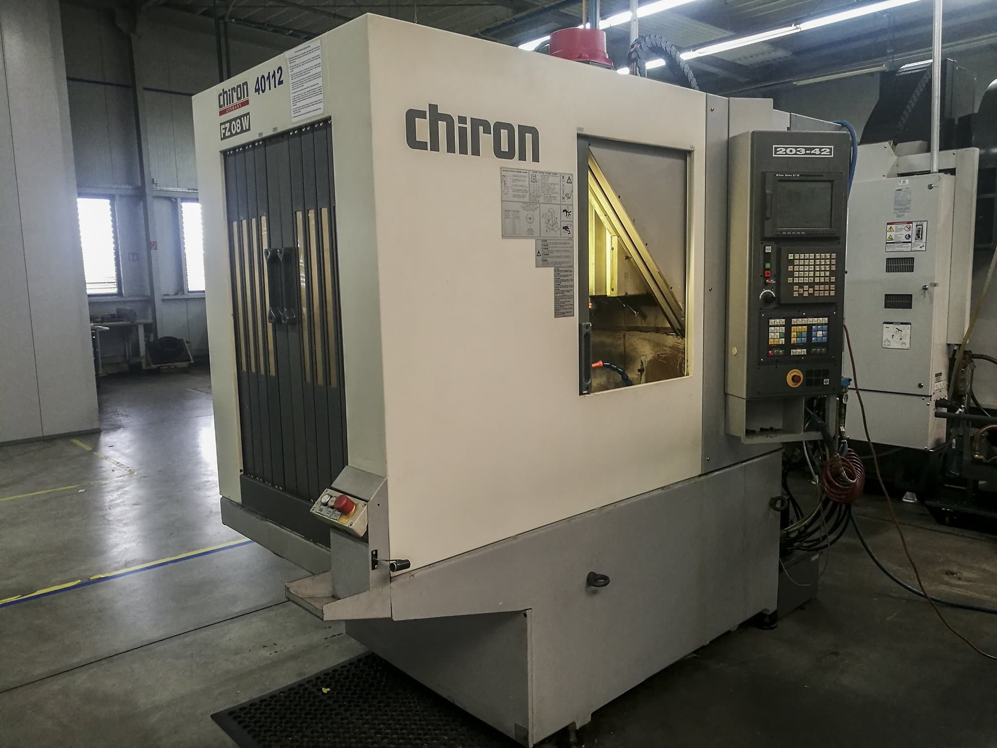 Links zicht van Chiron FZ 08 W machine